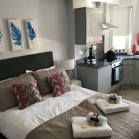 Berkshire Serviced Apartment Helena 12 Reading Luaran gambar